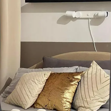 Taguig Budget Airbnb With Amenities Near Bgc And Airport Manila Exterior photo