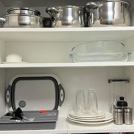 Taguig Budget Airbnb With Amenities Near Bgc And Airport Manila Exterior photo