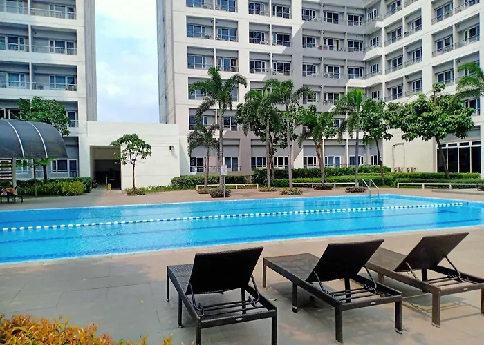 Taguig Budget Airbnb With Amenities Near Bgc And Airport
